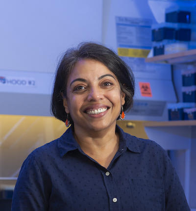 Aarthi in her lab